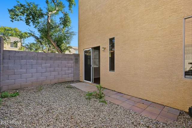 $360,000 | 3040 West Los Gatos Drive, Phoenix, AZ 85027