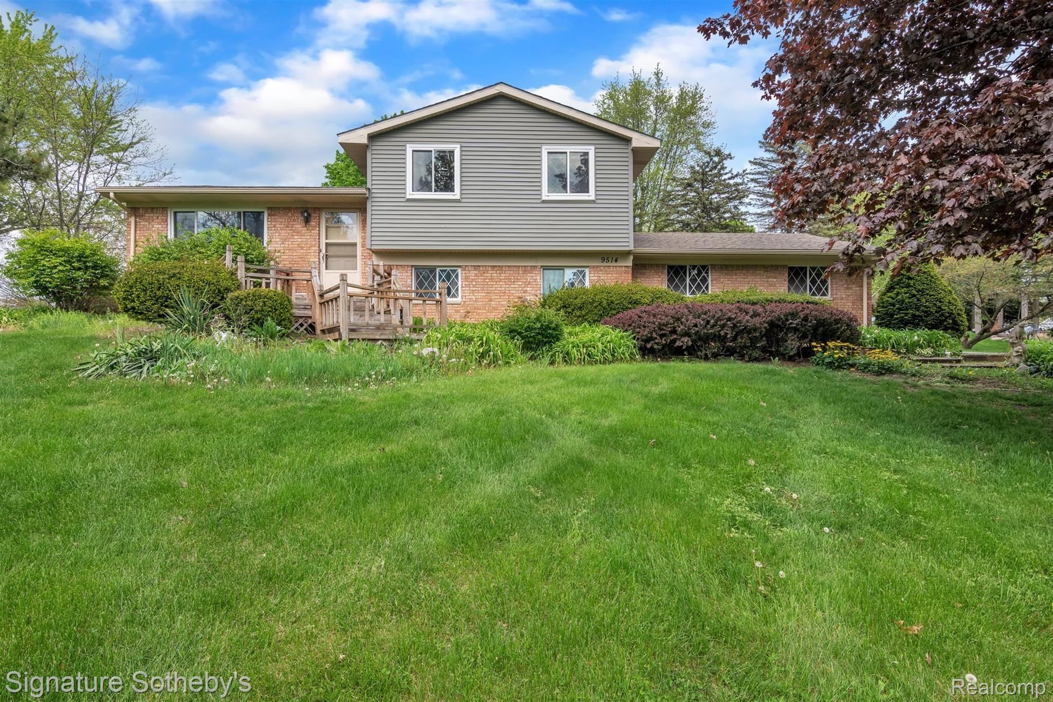 9514 Andersonville Road Clarkston, MI 48346 - Photo 3 of 49 03-9514 Andersonville Rd-Windowstill-Real-Estate-Photography-2.jpg
