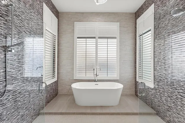 $5,749,900 | 350 Muirfield Loop, Reunion, FL 34747