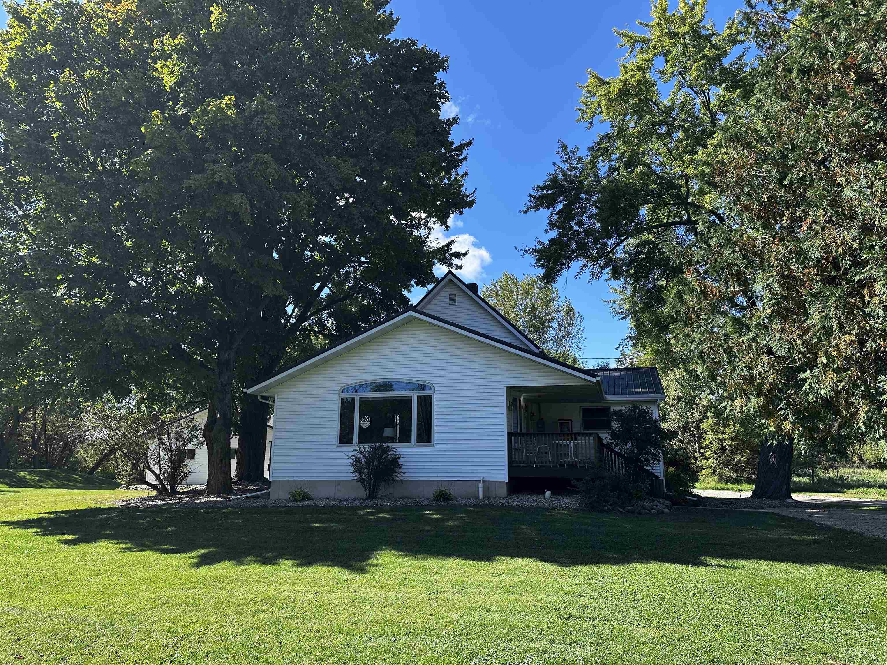 9873 Anton Road Clintonville, WI 54929 - Photo 7 of 49