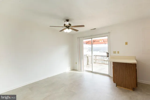 $1,695 | 160 Stadium Circle, Inwood, WV 25428