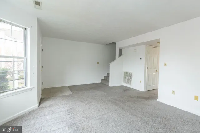 $1,695 | 160 Stadium Circle, Inwood, WV 25428