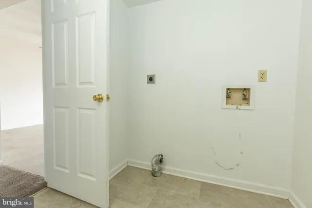 $1,695 | 160 Stadium Circle, Inwood, WV 25428