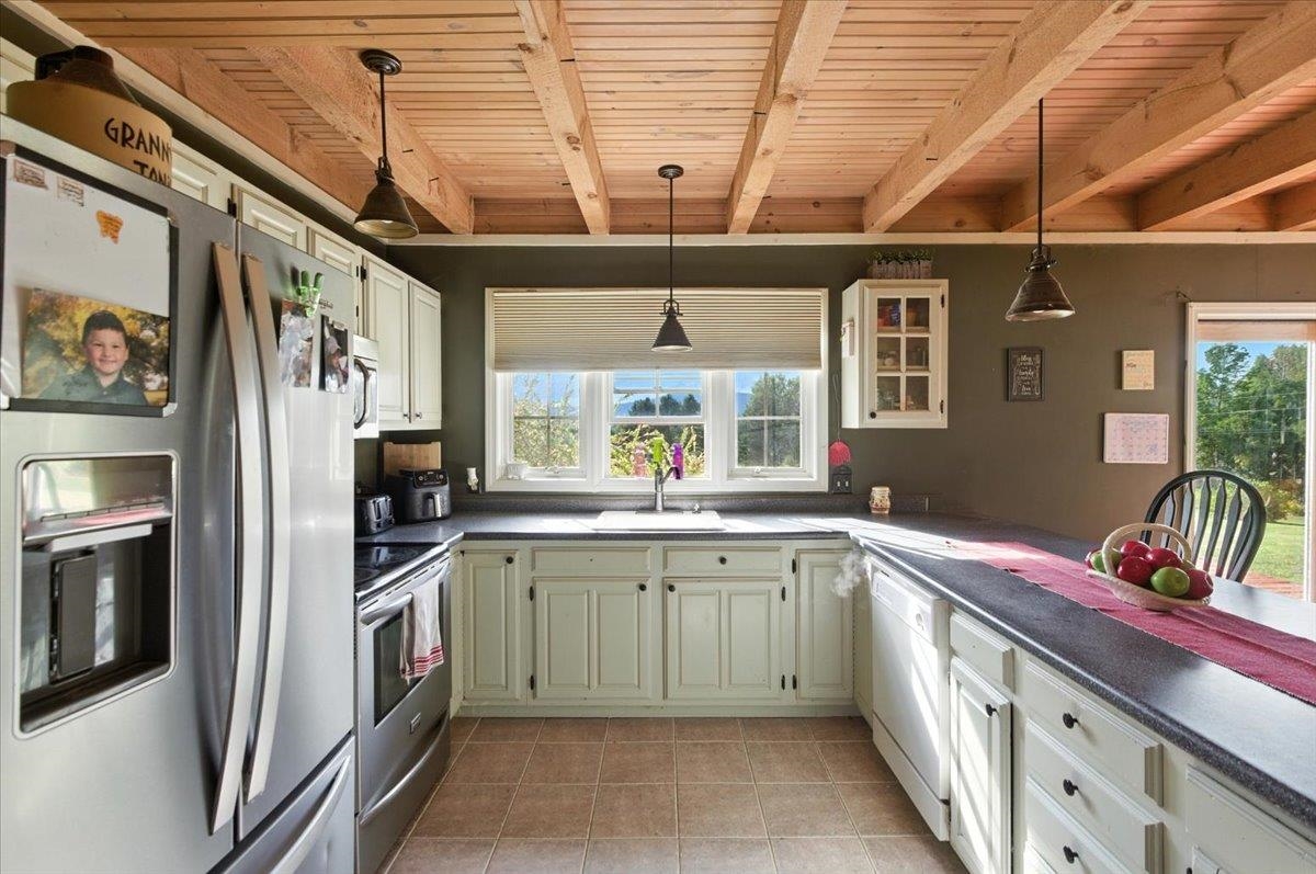 68 Sanville Road Westfield, VT 05874 - Photo 13 of 43