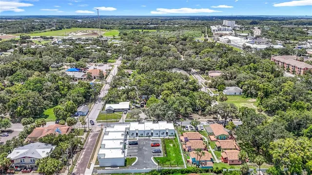 $2,299 | 401 East Boyer Street, Unit 2, Tarpon Springs, FL 34689