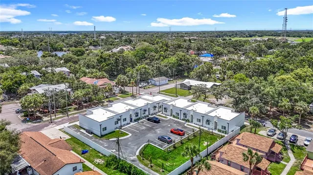 $2,299 | 401 East Boyer Street, Unit 2, Tarpon Springs, FL 34689