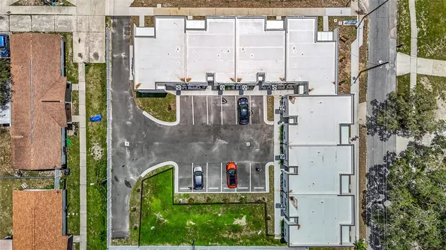 $2,299 | 401 East Boyer Street, Unit 2, Tarpon Springs, FL 34689