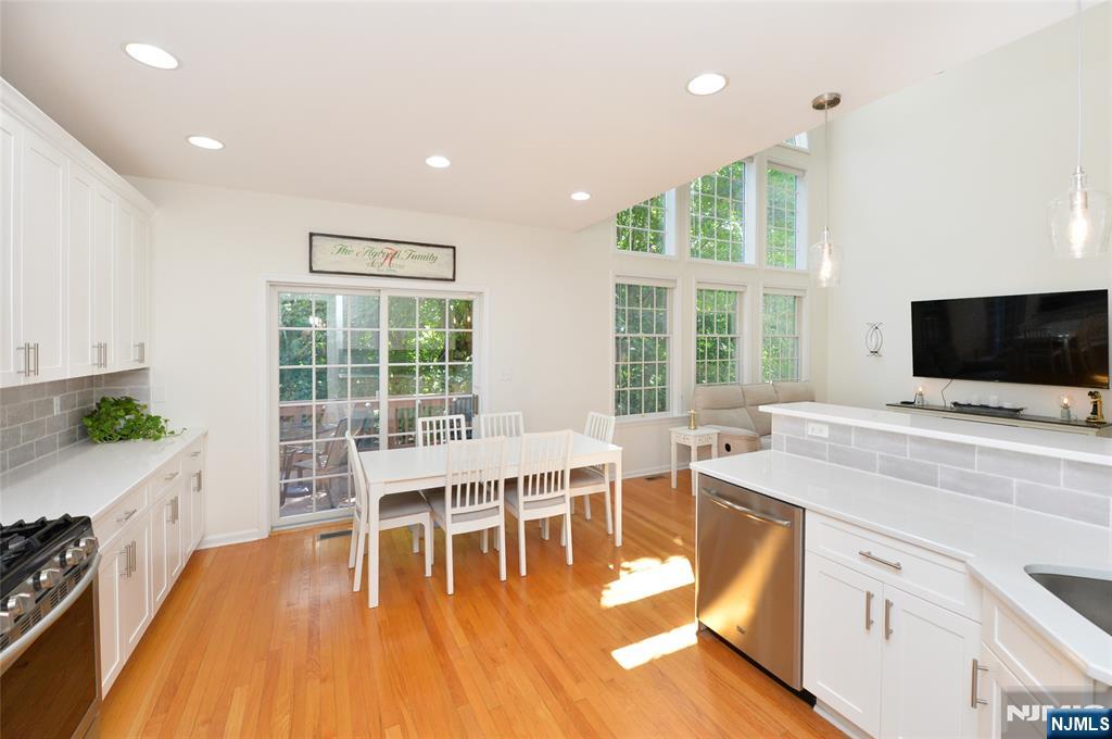 90 Summer Hill Road, Unit 90 Wayne, NJ 07470 - Photo 8 of 39 Gallery Image 8