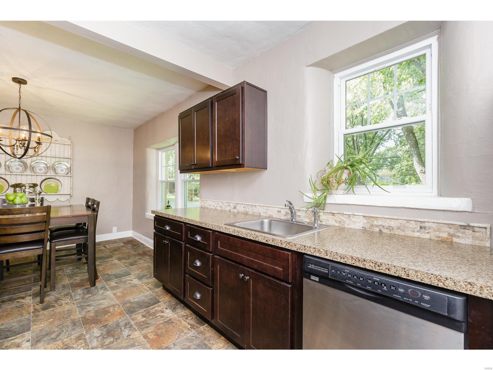3751 Fee Fee Road Bridgeton, MO 63044 - Photo 19 of 42 Gallery Image 19