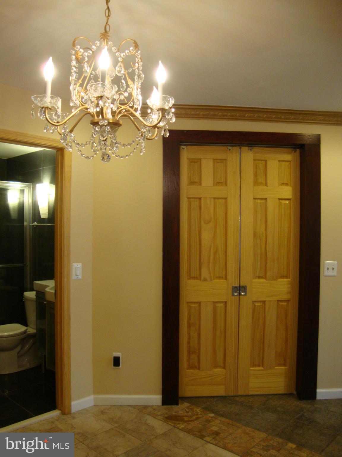 7310 Exmore Street Springfield, VA 22150 - Photo 7 of 25 Interior (General)