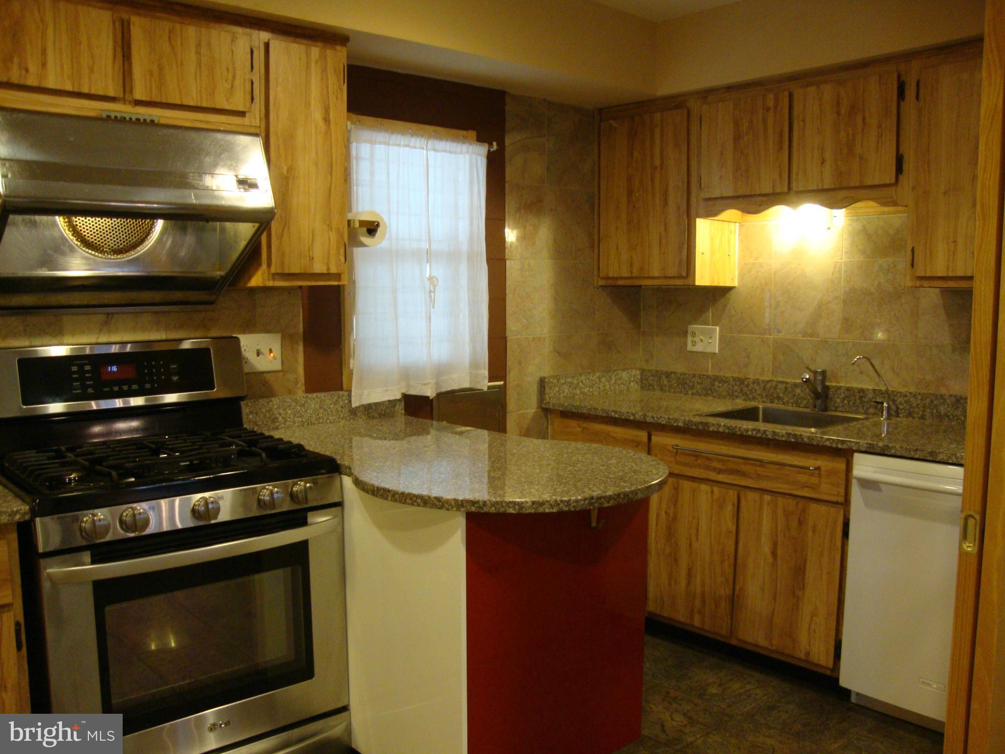7310 Exmore Street Springfield, VA 22150 - Photo 9 of 25 Kitchen
