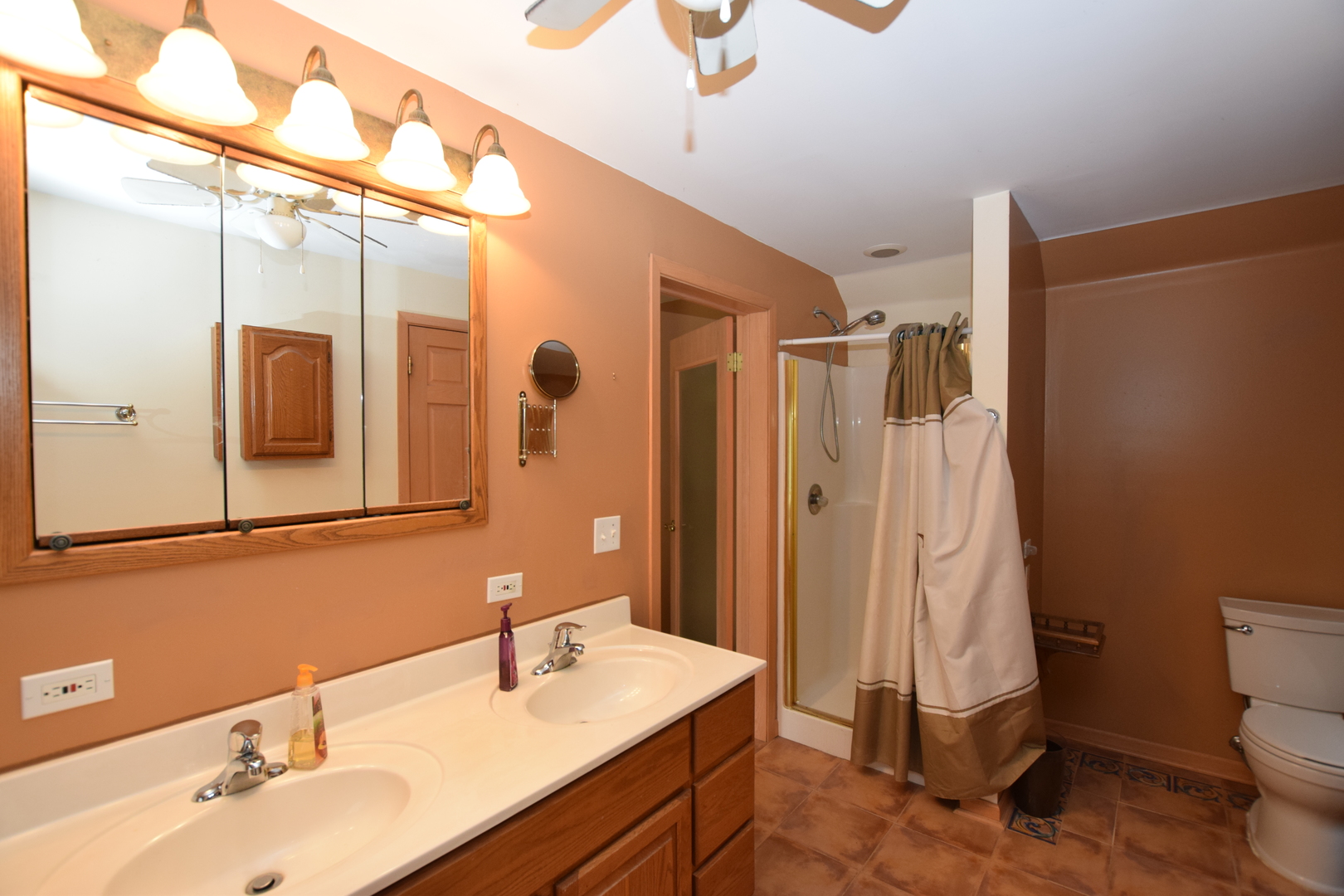 935 Schomer Road Aurora, IL 60505 - Photo 24 of 31