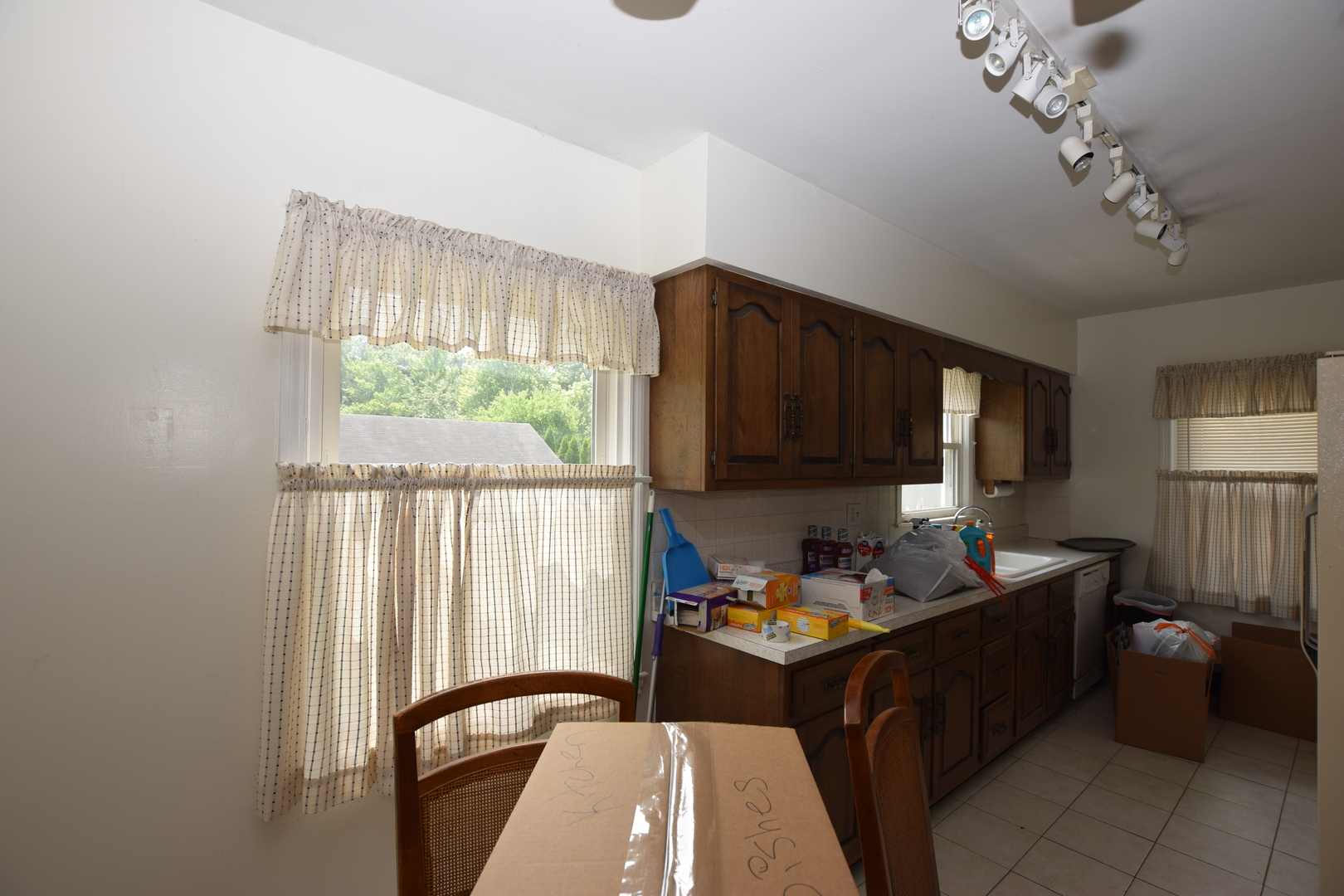 935 Schomer Road Aurora, IL 60505 - Photo 29 of 31