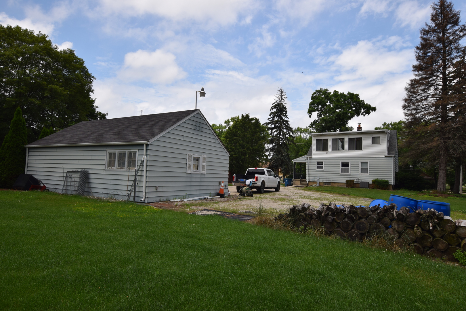 935 Schomer Road Aurora, IL 60505 - Photo 8 of 31