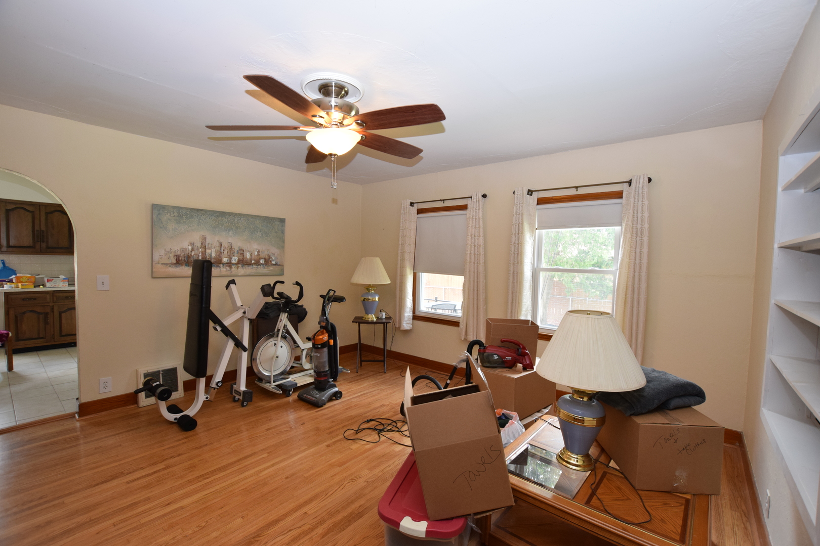 935 Schomer Road Aurora, IL 60505 - Photo 10 of 31