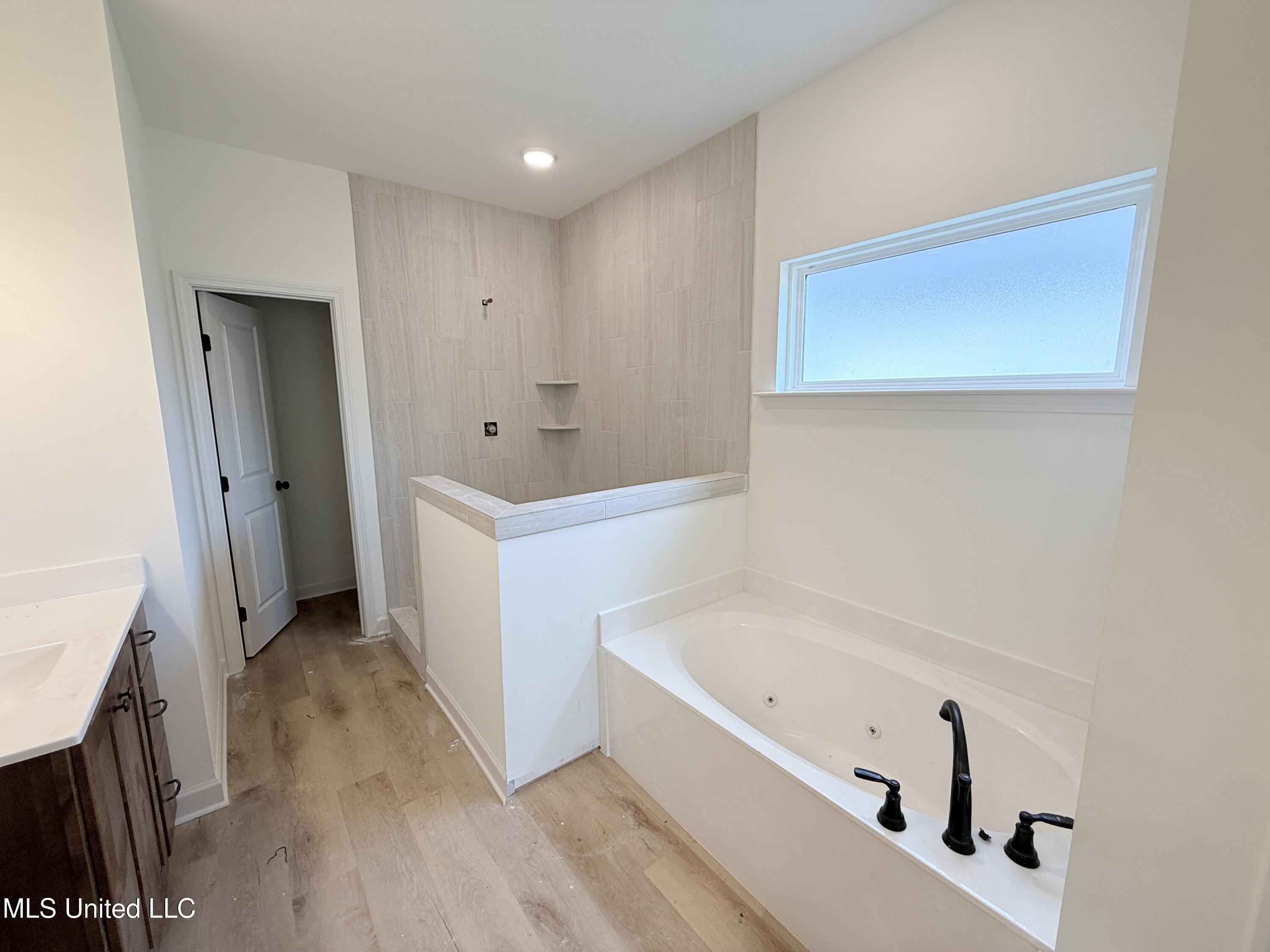 6251 Clover Court Walls, MS 38680 - Photo 13 of 29 Lambert