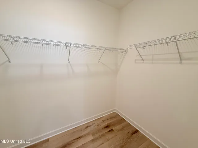 $330,900 | 6251 Clover Court, Walls, MS 38680