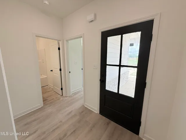 $330,900 | 6251 Clover Court, Walls, MS 38680