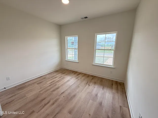 $330,900 | 6251 Clover Court, Walls, MS 38680