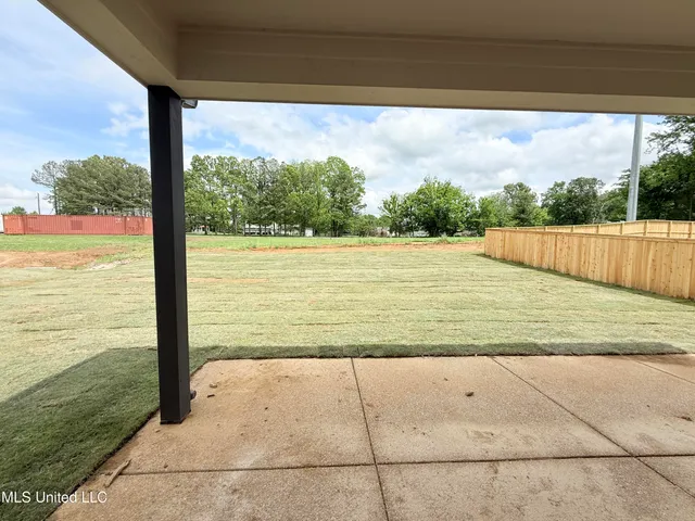 $330,900 | 6251 Clover Court, Walls, MS 38680