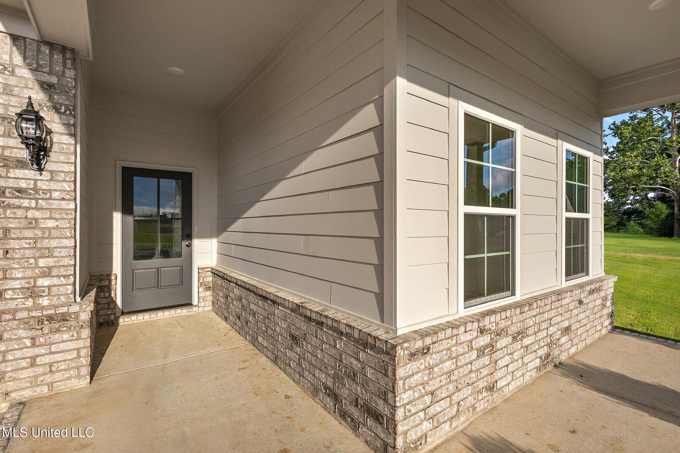 6251 Clover Court Walls, MS 38680 - Photo 3 of 29 Lambert