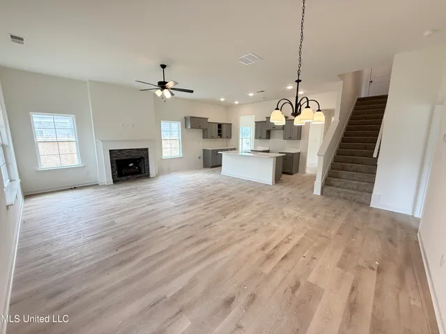 $330,900 | 6251 Clover Court, Walls, MS 38680