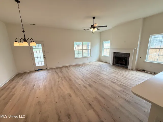 $330,900 | 6251 Clover Court, Walls, MS 38680