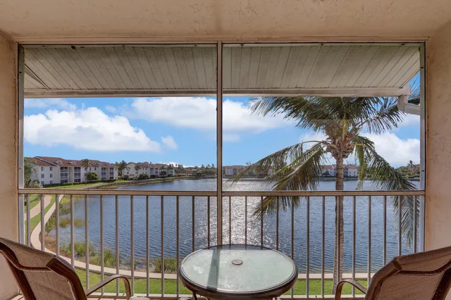 $3,200 | 4468 Northeast Ocean Boulevard, Unit F3, Jensen Beach, FL 34957