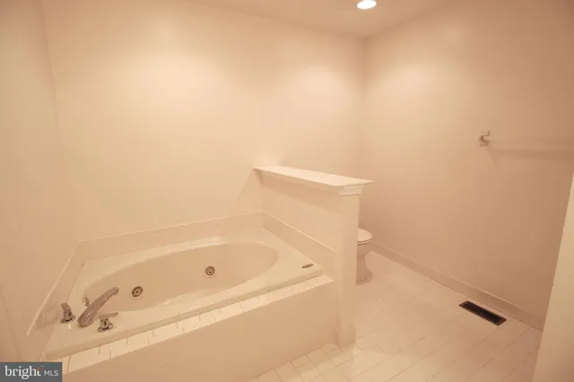 $449,900 | 30 Leighton Drive, Mount Laurel, NJ 08054