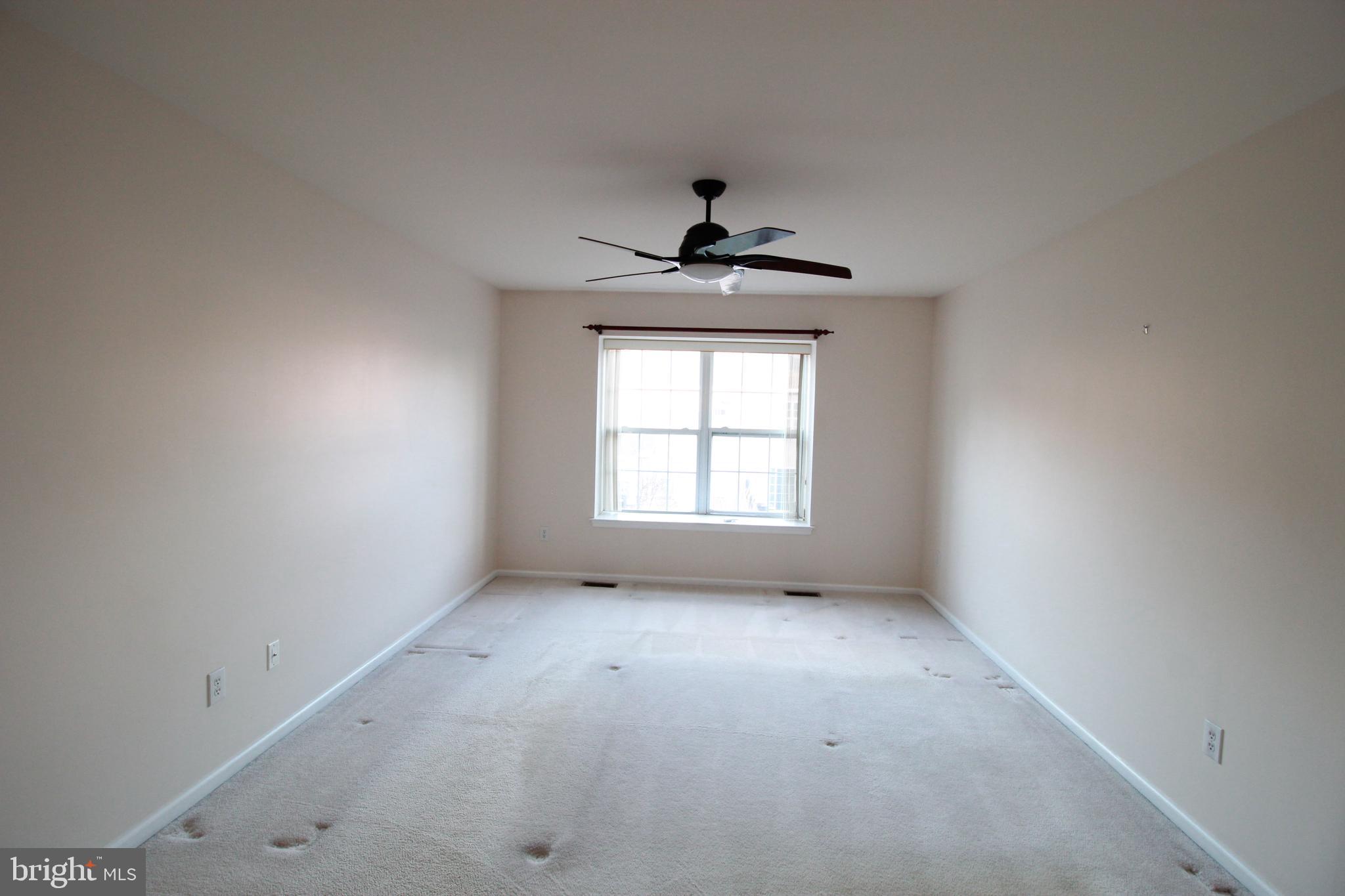 30 Leighton Drive Mount Laurel, NJ 08054 - Photo 16 of 22 an empty room with a window