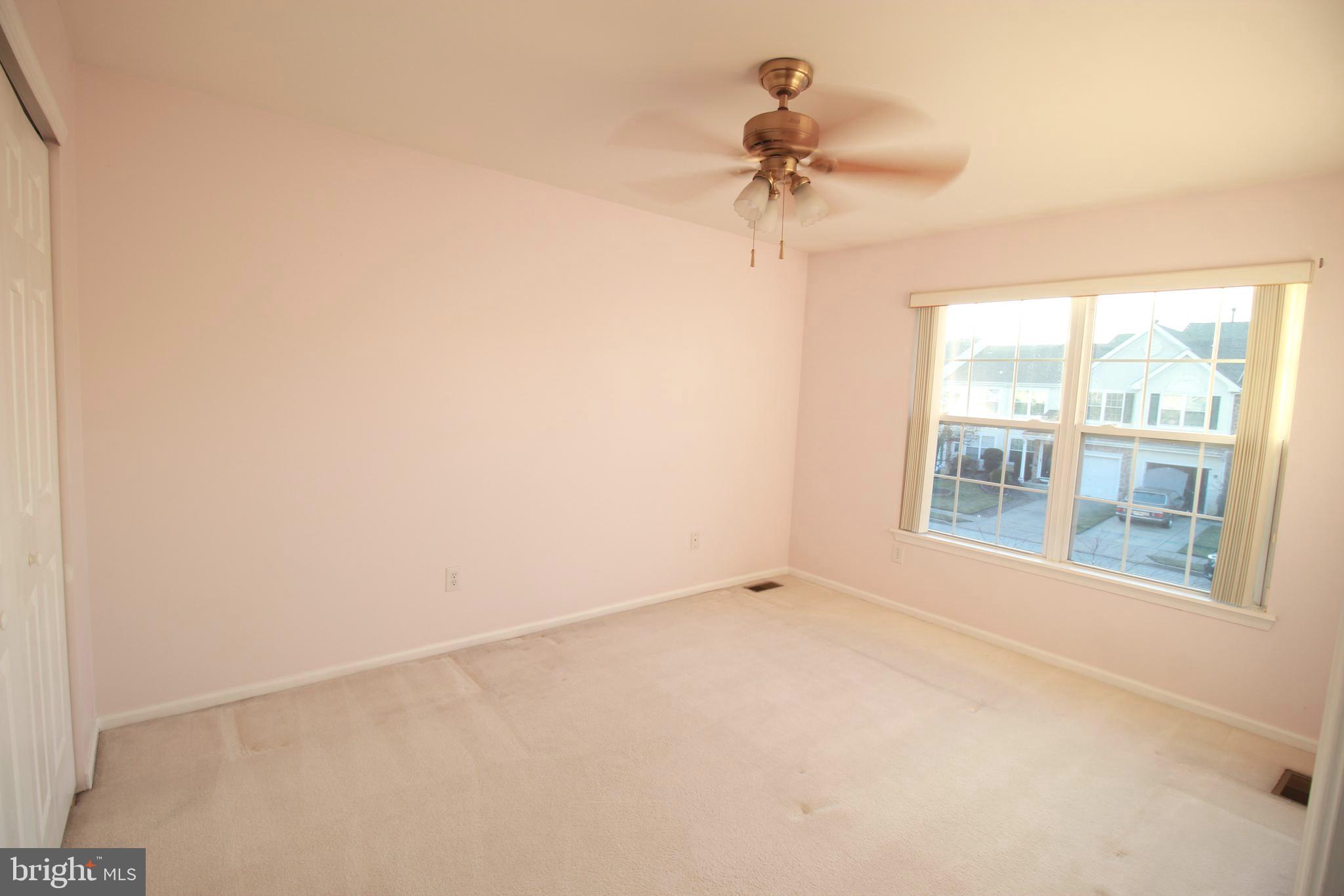 30 Leighton Drive Mount Laurel, NJ 08054 - Photo 18 of 22 an empty room with a window