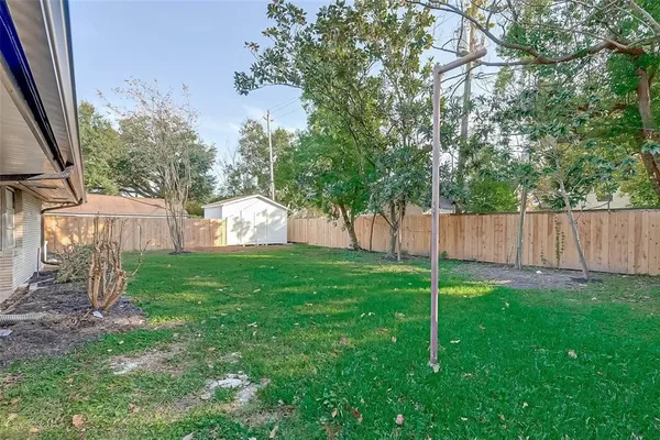 $3,200 | 2511 Maroneal Street, Houston, TX 77030