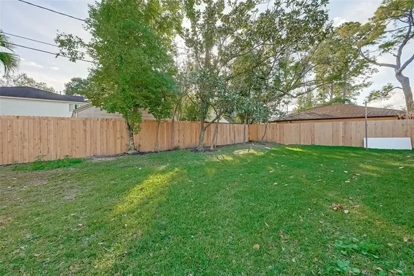 $3,200 | 2511 Maroneal Street, Houston, TX 77030
