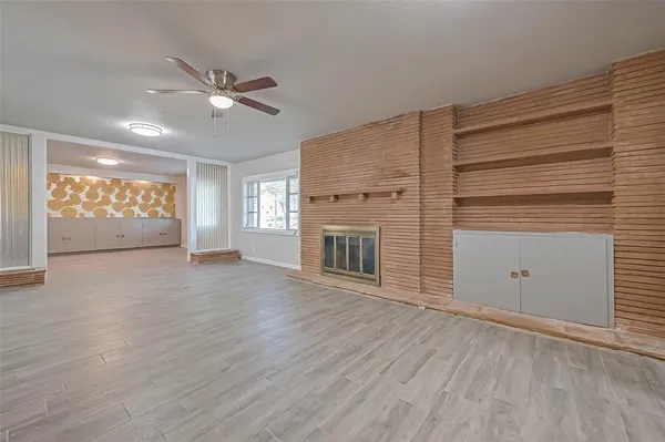 $3,200 | 2511 Maroneal Street, Houston, TX 77030
