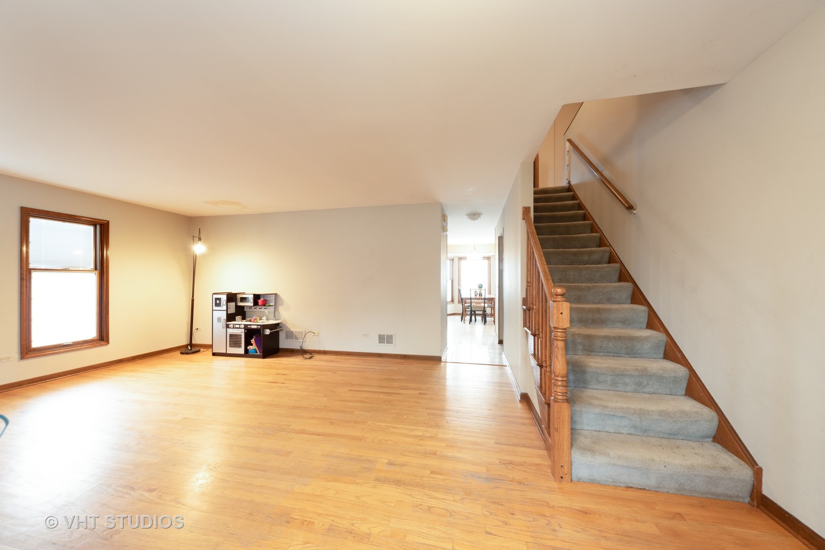 259 Foxmoor Road Fox River Grove, IL 60021 - Photo 3 of 19