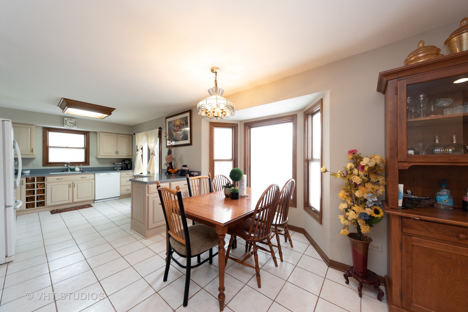 259 Foxmoor Road Fox River Grove, IL 60021 - Photo 5 of 19