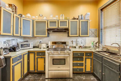 $650,000 | 4507 South Michigan Avenue, Chicago, IL 60653