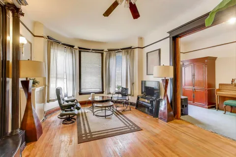 $650,000 | 4507 South Michigan Avenue, Chicago, IL 60653