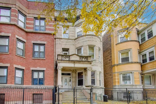 $650,000 | 4507 South Michigan Avenue, Chicago, IL 60653