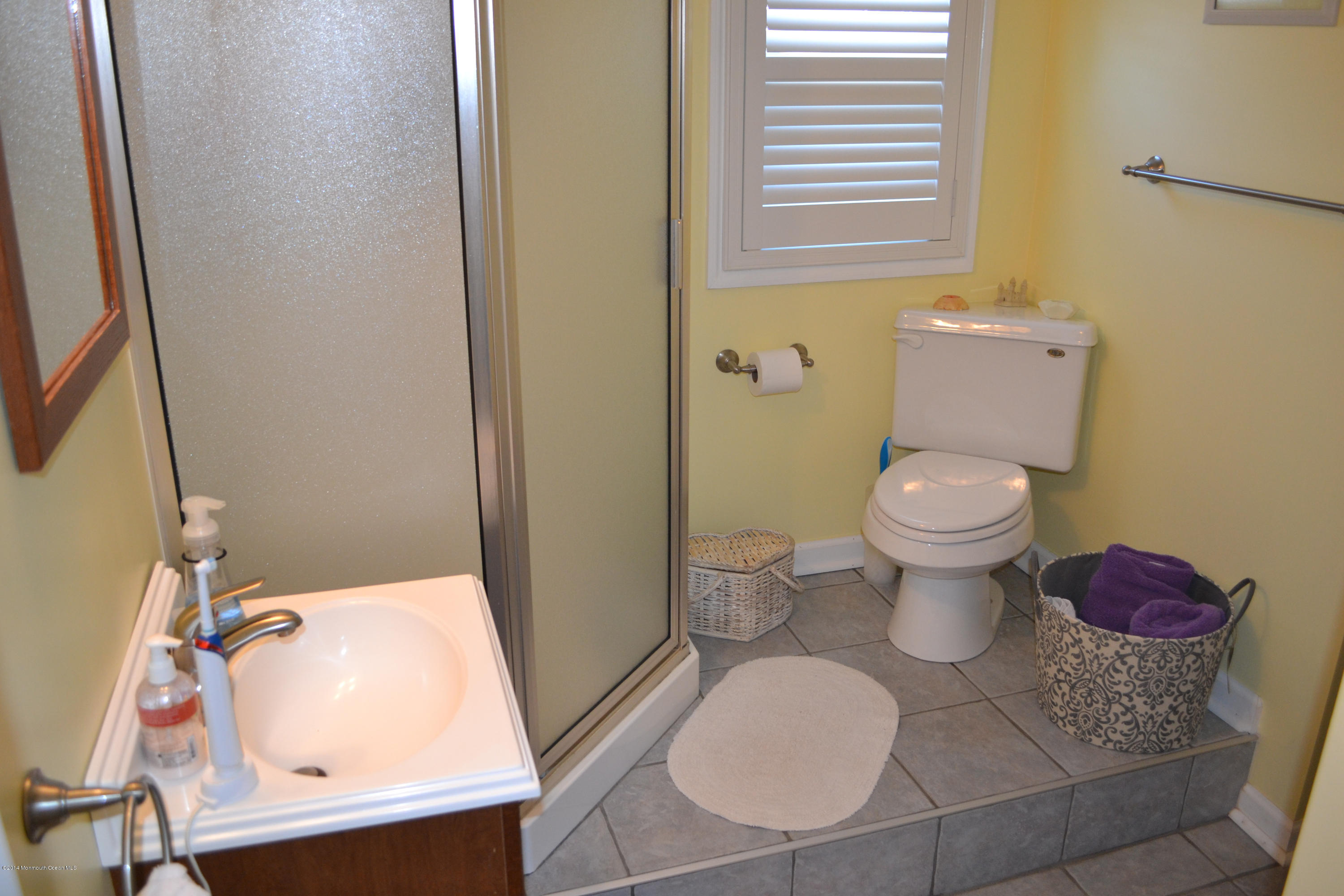 2111 Kenneth Road Point Pleasant, NJ 08742 - Photo 17 of 26 First Floor Bath