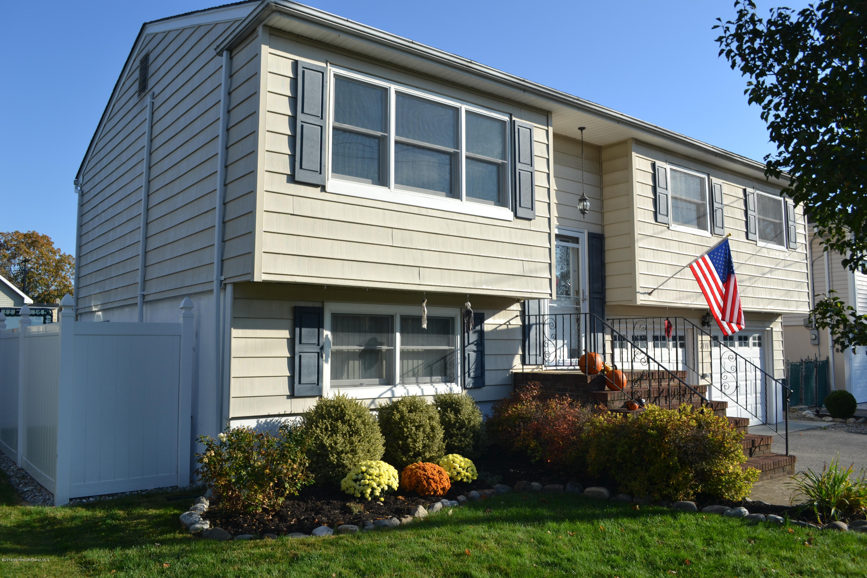 2111 Kenneth Road Point Pleasant, NJ 08742 - Photo 2 of 26 Front of House 2