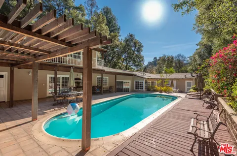 $3,300,000 | 1702 Crater Lane, Los Angeles, CA 90077