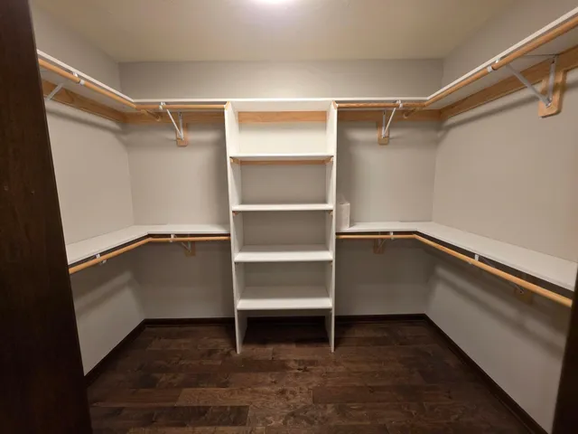 $359,500 | 301 Creekside Court, Watertown, WI 53098