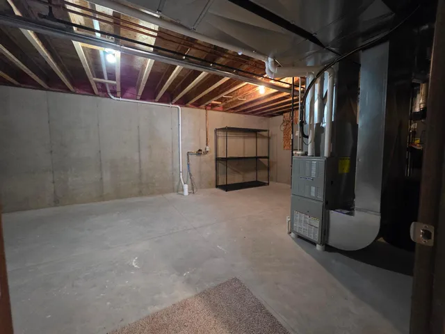 $359,500 | 301 Creekside Court, Watertown, WI 53098