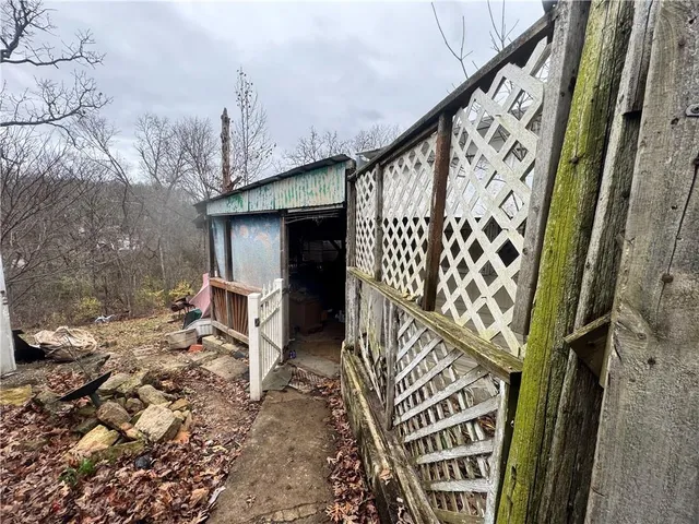 $23,000 | 307 Socrates Place, De Soto, MO 63020