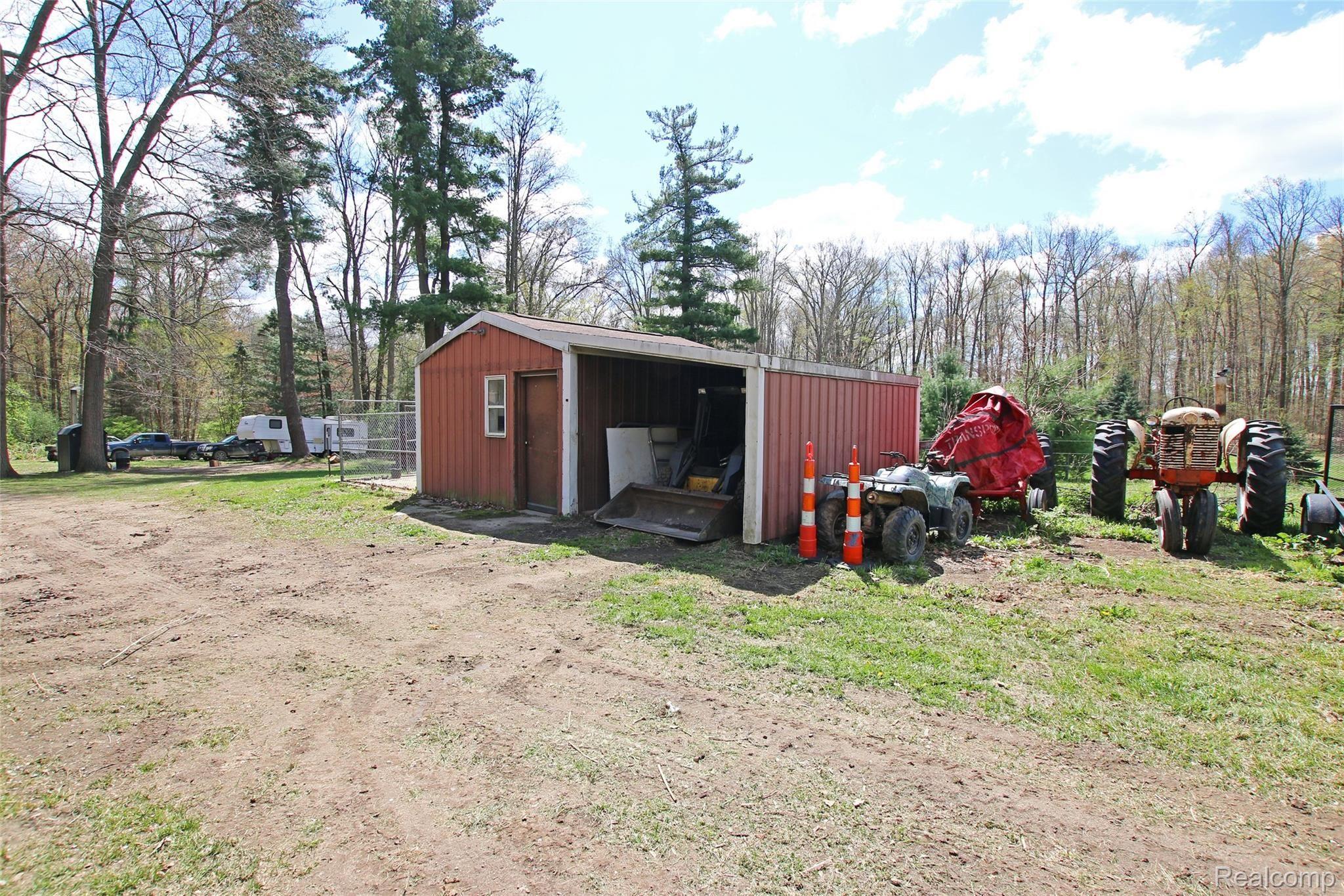 4095 Flint River Road Columbiaville, MI 48421 - Photo 61 of 84 62) Pole Barn.jpg