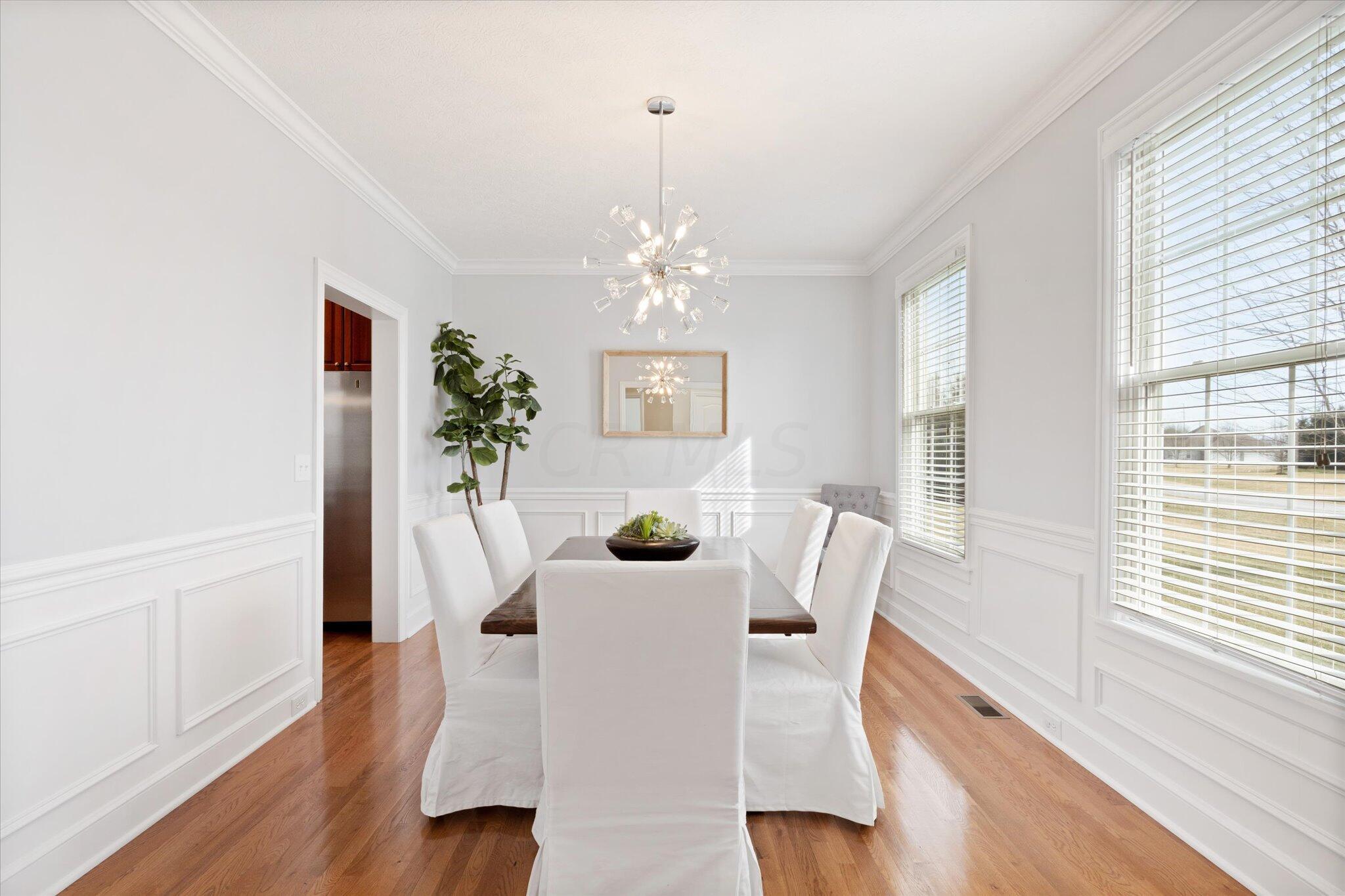 76 Fitzwilliam Road Johnstown, OH 43031 - Photo 8 of 34 Dining Room