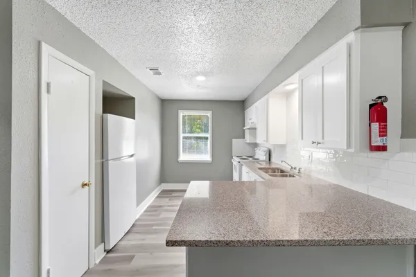 $1,000 | 16957 Rabon Chapel Road, Montgomery, TX 77316