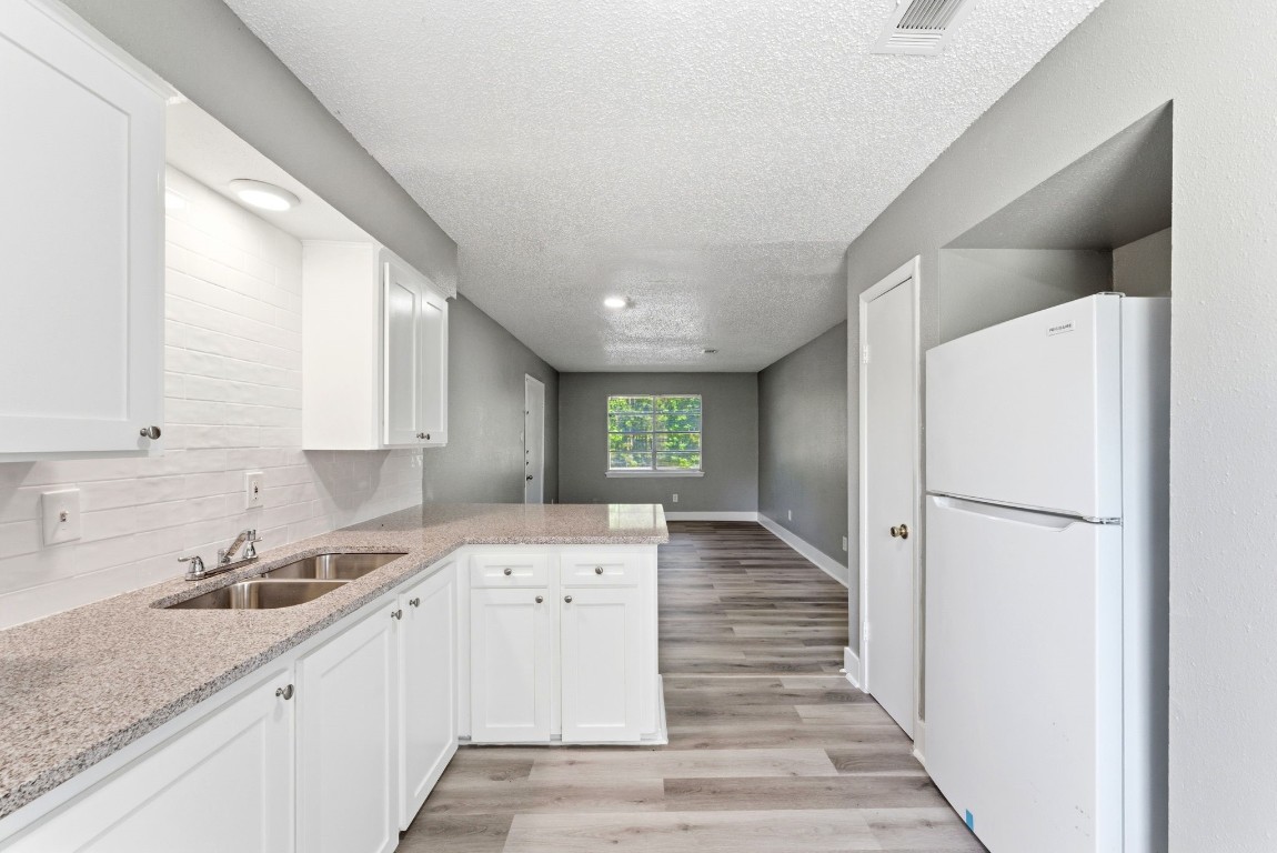 16957 Rabon Chapel Road Montgomery, TX 77316 - Photo 8 of 15