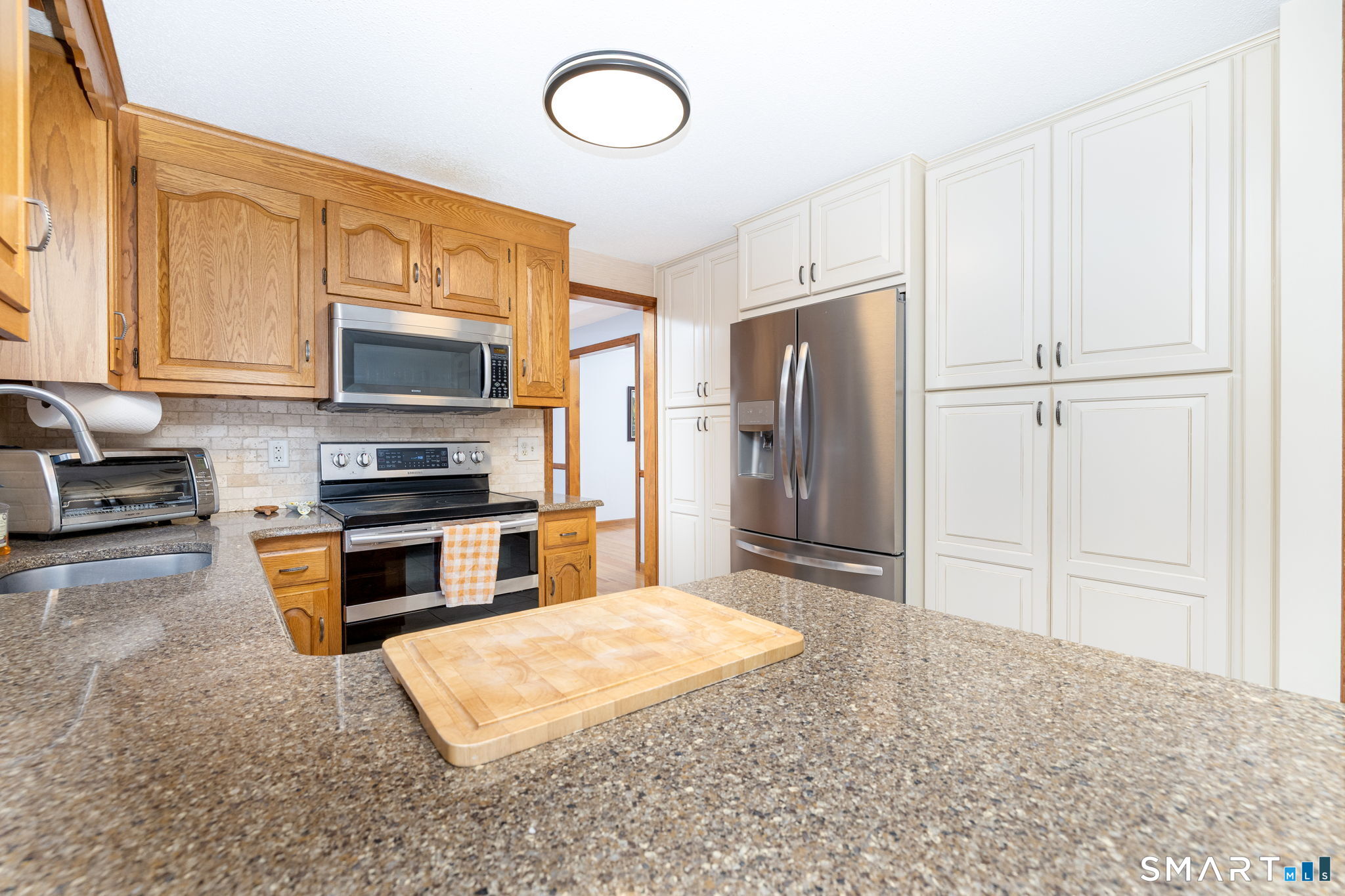 75 Isabelle Drive Meriden, CT 06450 - Photo 6 of 39 Gallery Image 6